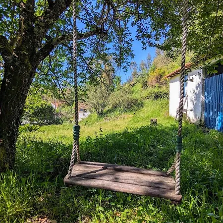 Da Fonte - Peaceful Rural 3-bedroom With Private Pool, Portugal Villa