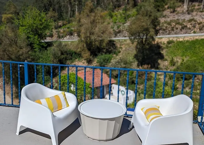 Da Fonte - Peaceful 3-bedroom With Private Pool, Portugal