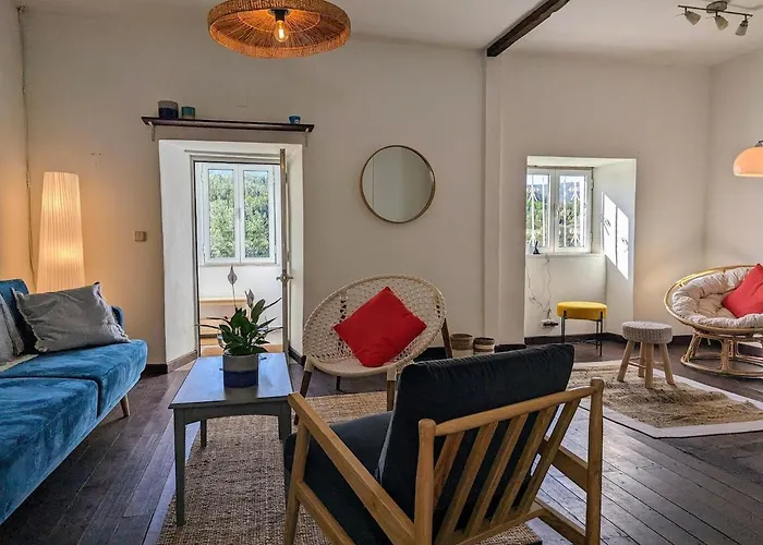 Da Fonte - Peaceful 3-bedroom With Private Pool, Portugal Villa *